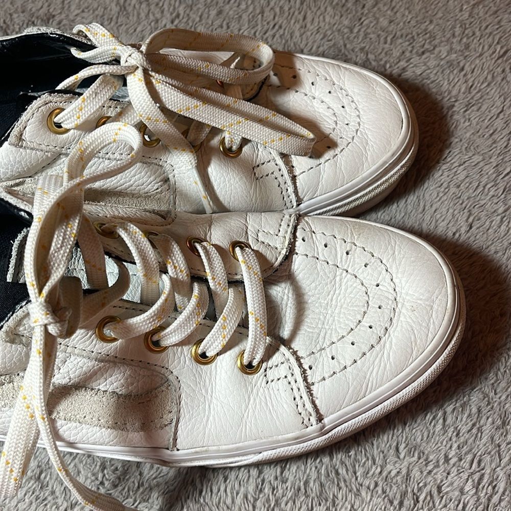Leather Vans MENS 8 WOMEN 9.5 - Picture 2 of 11